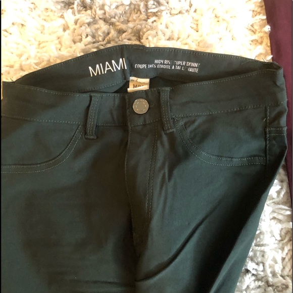 2 pairs of high rise skin tight skinnies - green & maroon reg price $34.99 ea. - Picture 6 of 7